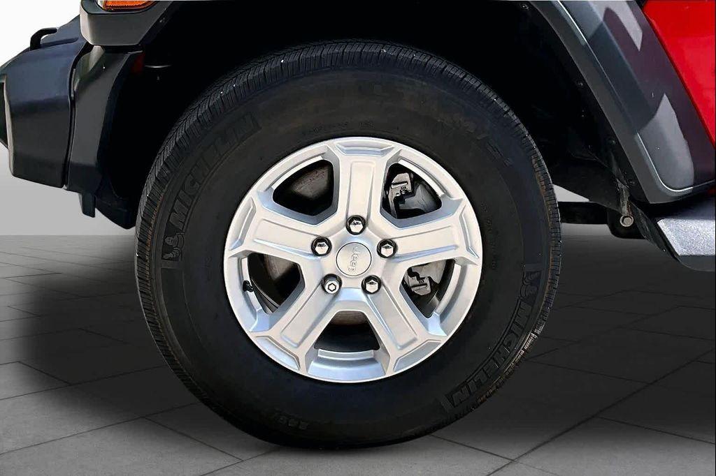 used 2019 Jeep Wrangler Unlimited car, priced at $23,488