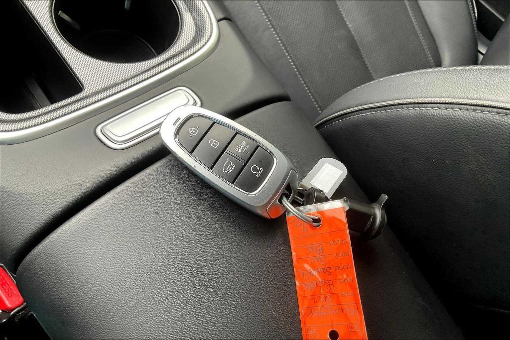 used 2022 Hyundai SANTA FE HEV car, priced at $24,555