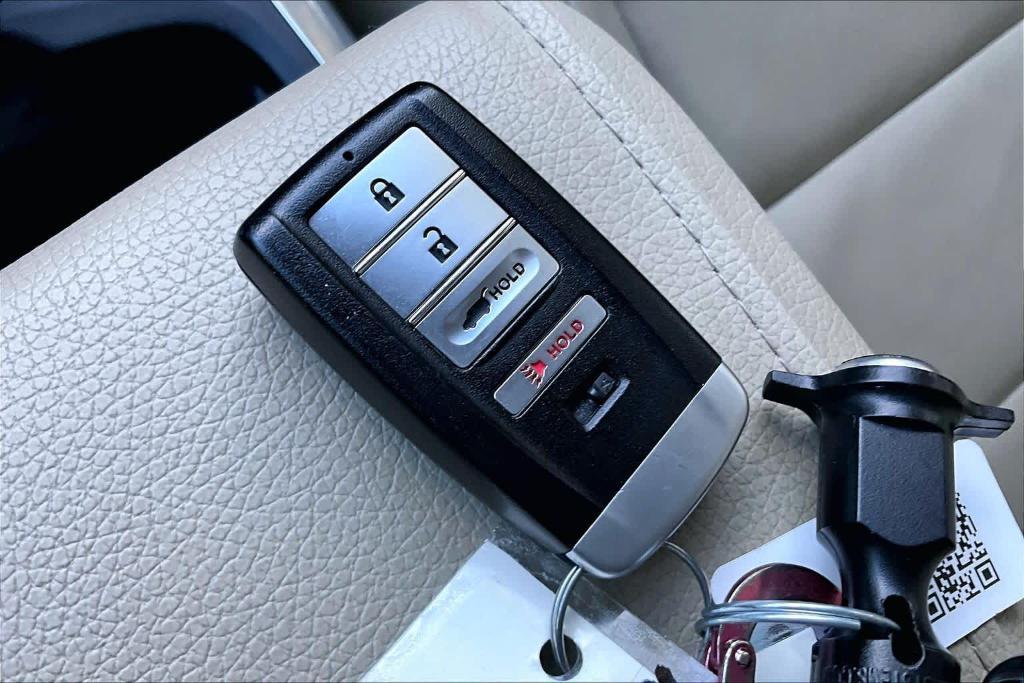 used 2020 Acura MDX car, priced at $21,700