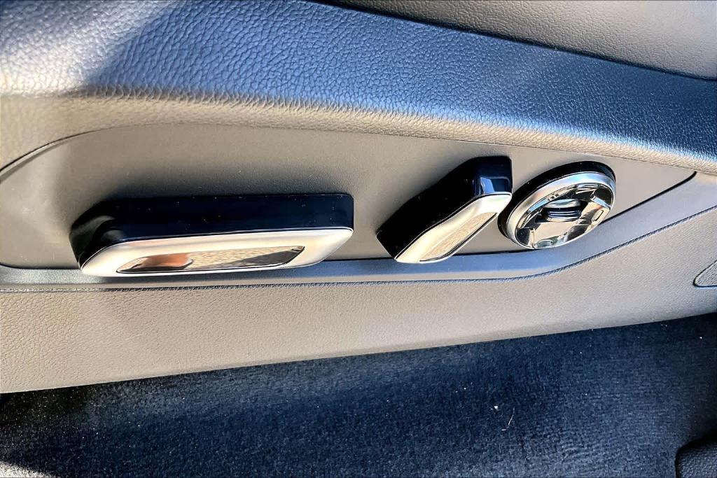 new 2026 Acura MDX car, priced at $75,728