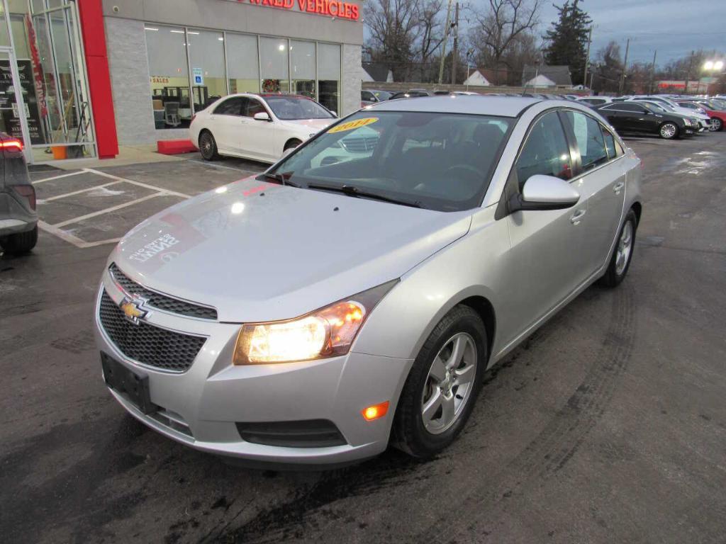 used 2014 Chevrolet Cruze car, priced at $5,995