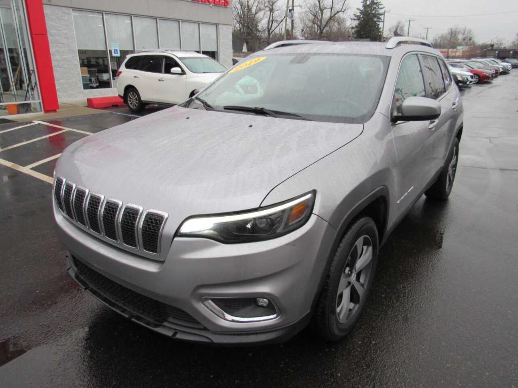 used 2019 Jeep Cherokee car, priced at $12,995