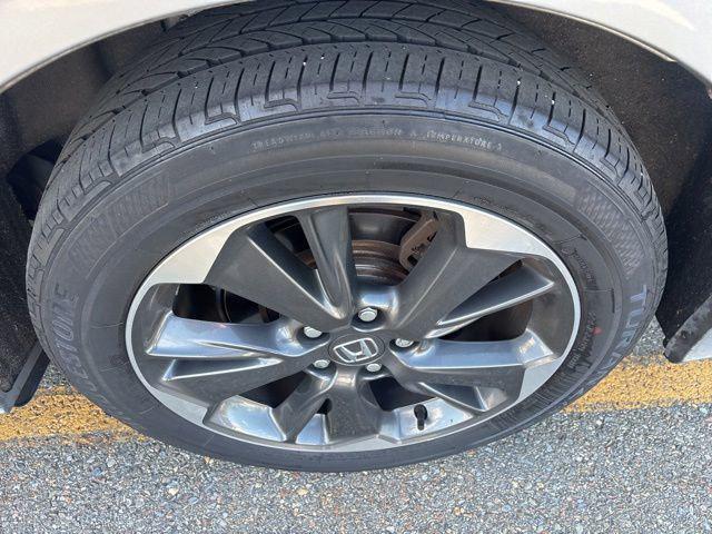 used 2023 Honda Odyssey car, priced at $39,089