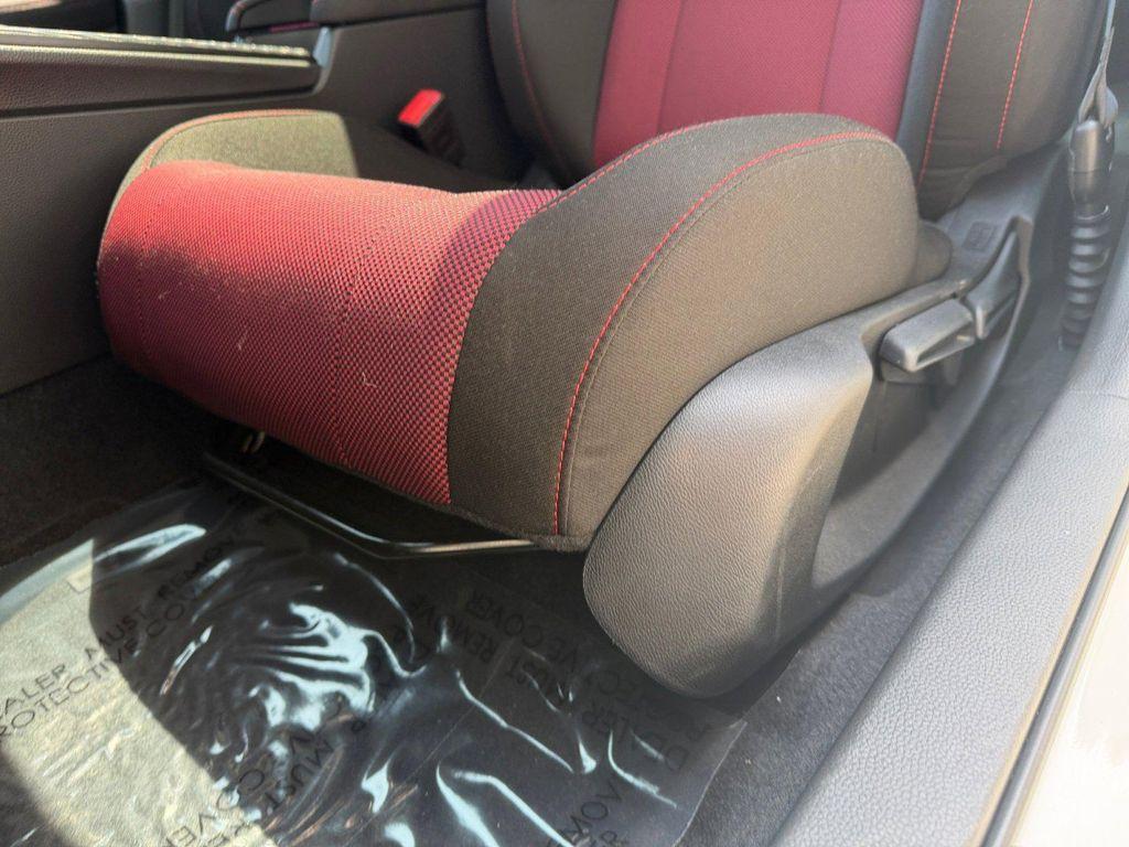 used 2025 Honda Civic Si car, priced at $32,891