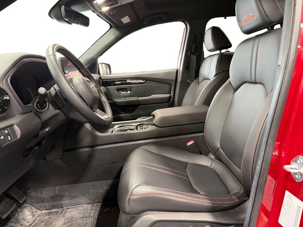 used 2025 Honda Pilot car, priced at $48,490