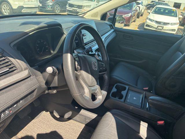 used 2025 Honda Odyssey car, priced at $34,452