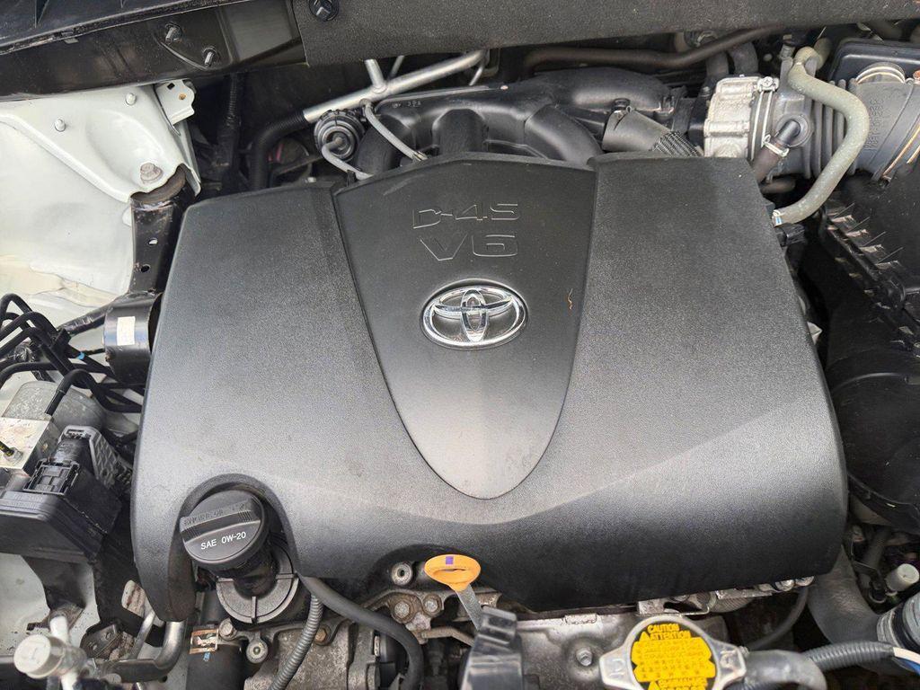 used 2017 Toyota Highlander car, priced at $23,291