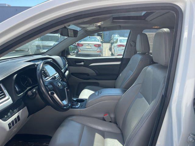 used 2017 Toyota Highlander car, priced at $24,888