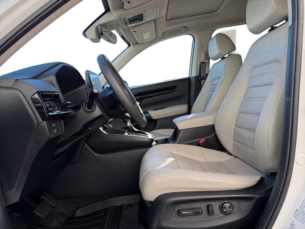 used 2024 Honda CR-V car, priced at $31,551