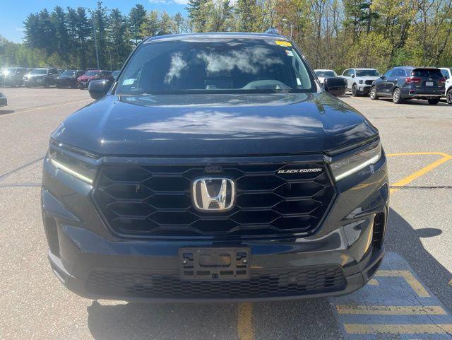 used 2025 Honda Pilot car, priced at $45,589