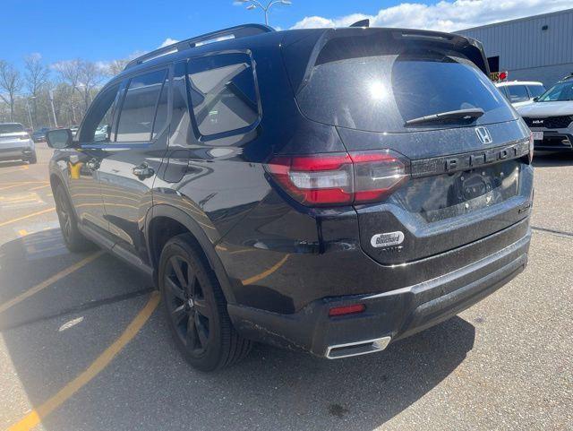 used 2025 Honda Pilot car, priced at $45,589