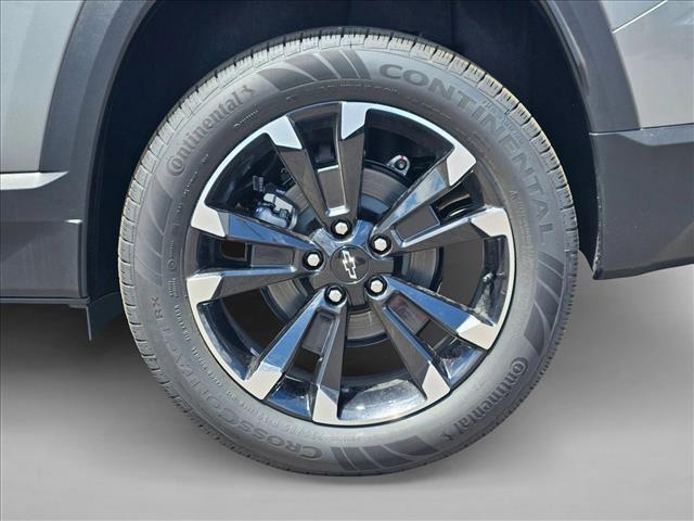 new 2026 Chevrolet Equinox car, priced at $30,990