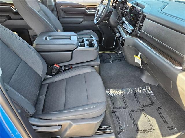 used 2025 Chevrolet Silverado 1500 car, priced at $47,992