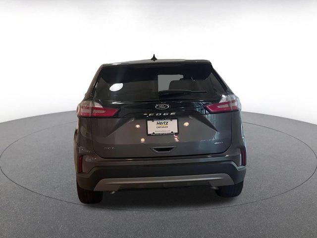 2024 Carbonized Gray Metallic Ford Edge
