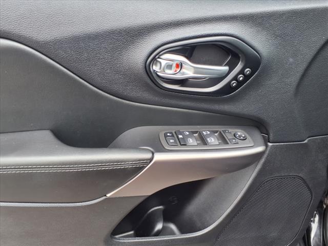 used 2022 Jeep Cherokee car, priced at $22,214