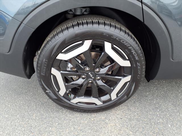 used 2024 Kia Telluride car, priced at $38,563