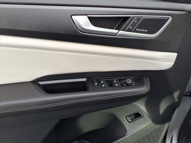 used 2025 Volkswagen Atlas Cross Sport car, priced at $44,433