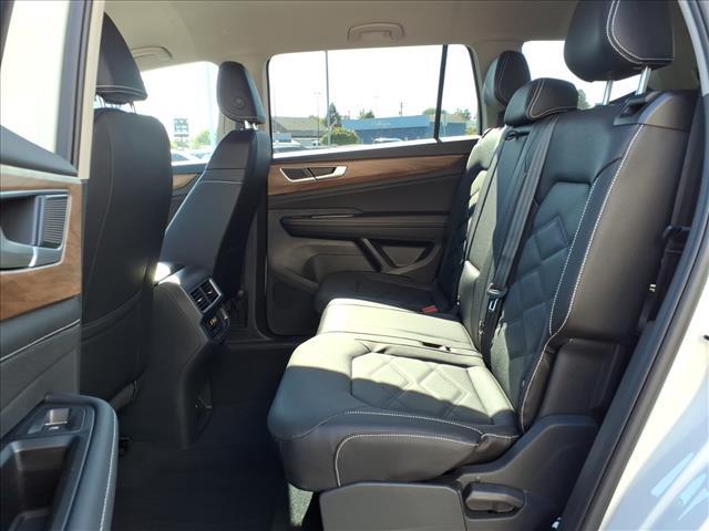 new 2026 Volkswagen Atlas car, priced at $43,654