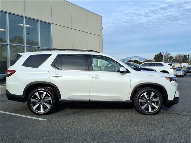used 2023 Honda Pilot car, priced at $42,988
