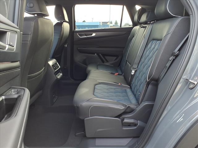 new 2026 Volkswagen Atlas Cross Sport car, priced at $56,818