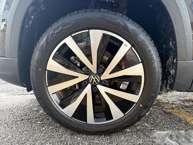 used 2023 Volkswagen Taos car, priced at $21,172
