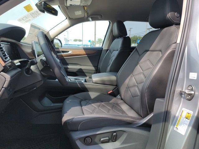 new 2026 Volkswagen Atlas car, priced at $38,908