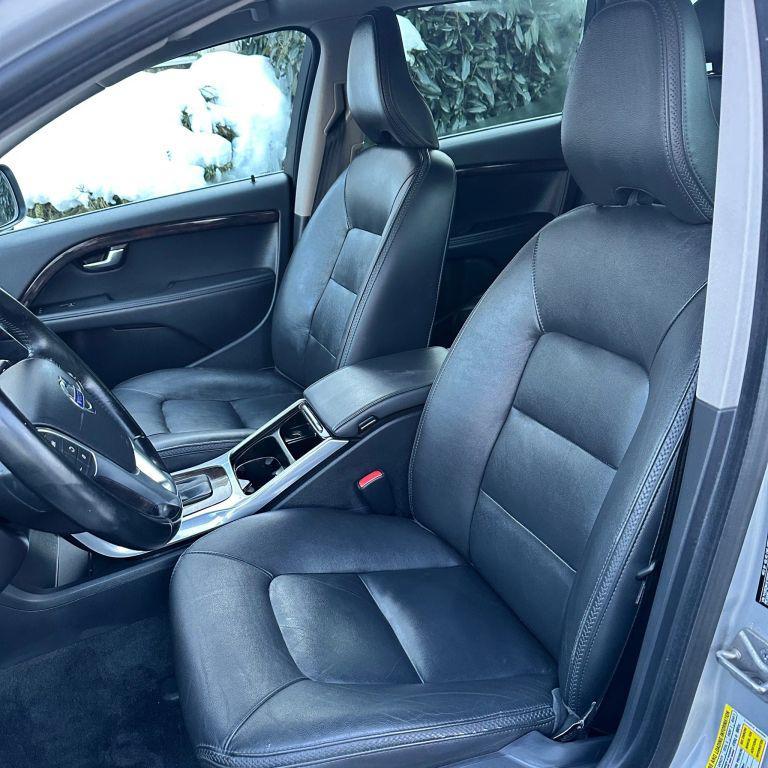 used 2015 Volvo XC70 car, priced at $13,900