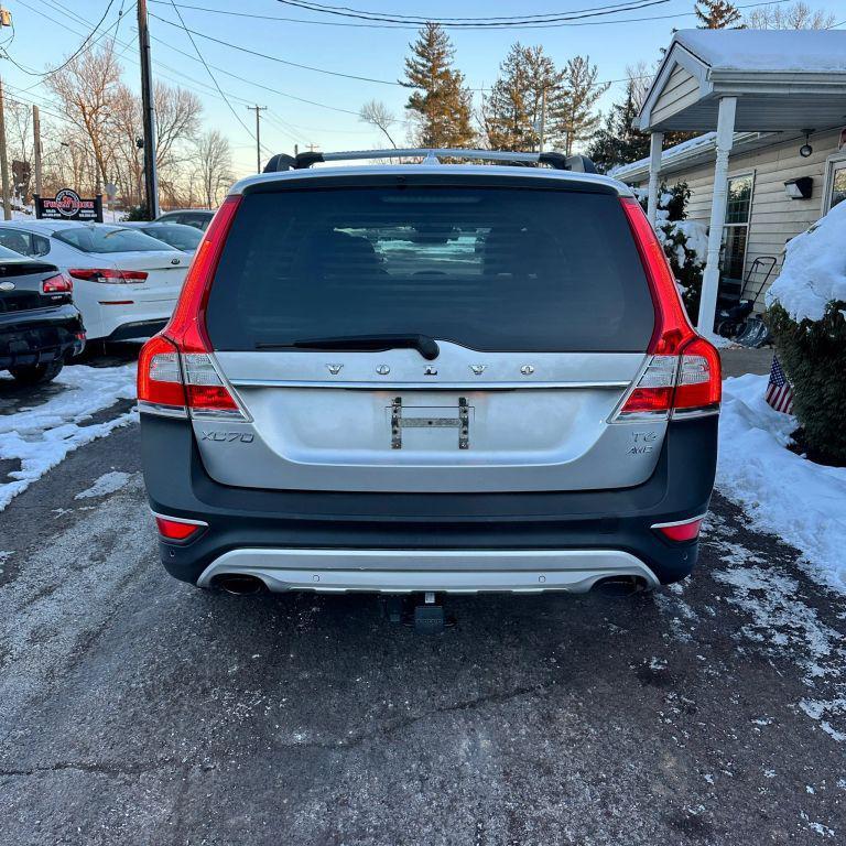 used 2015 Volvo XC70 car, priced at $13,900