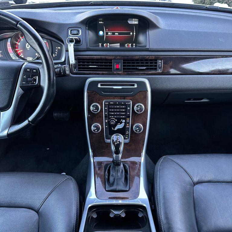 used 2015 Volvo XC70 car, priced at $13,900