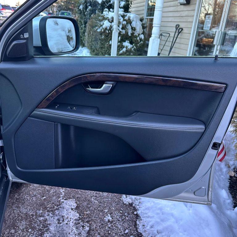 used 2015 Volvo XC70 car, priced at $13,900