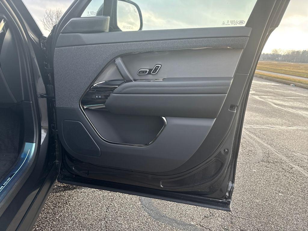 new 2026 Land Rover Range Rover Sport car, priced at $118,725