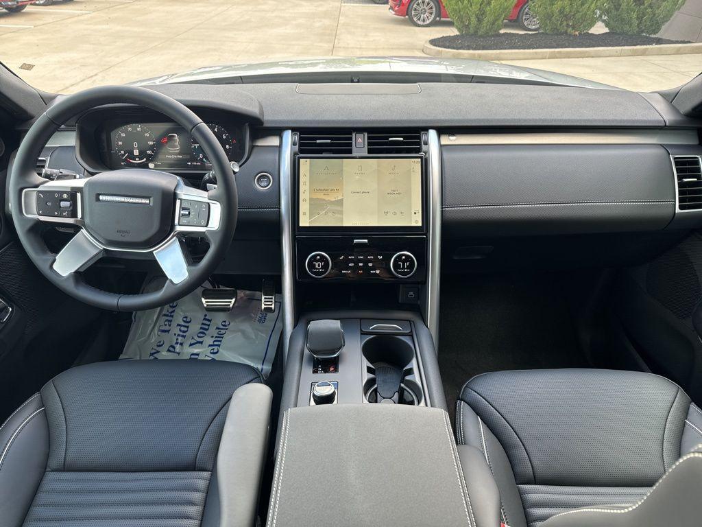 new 2024 Land Rover Discovery car, priced at $63,208