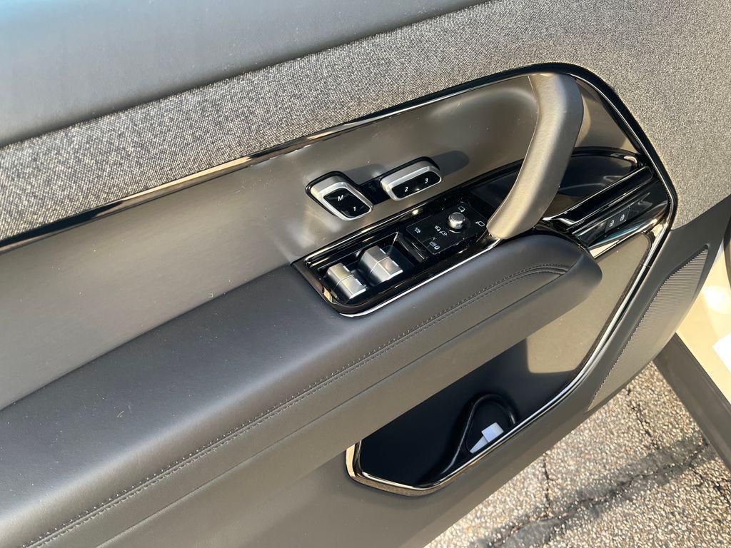 new 2026 Land Rover Range Rover Sport car, priced at $105,295