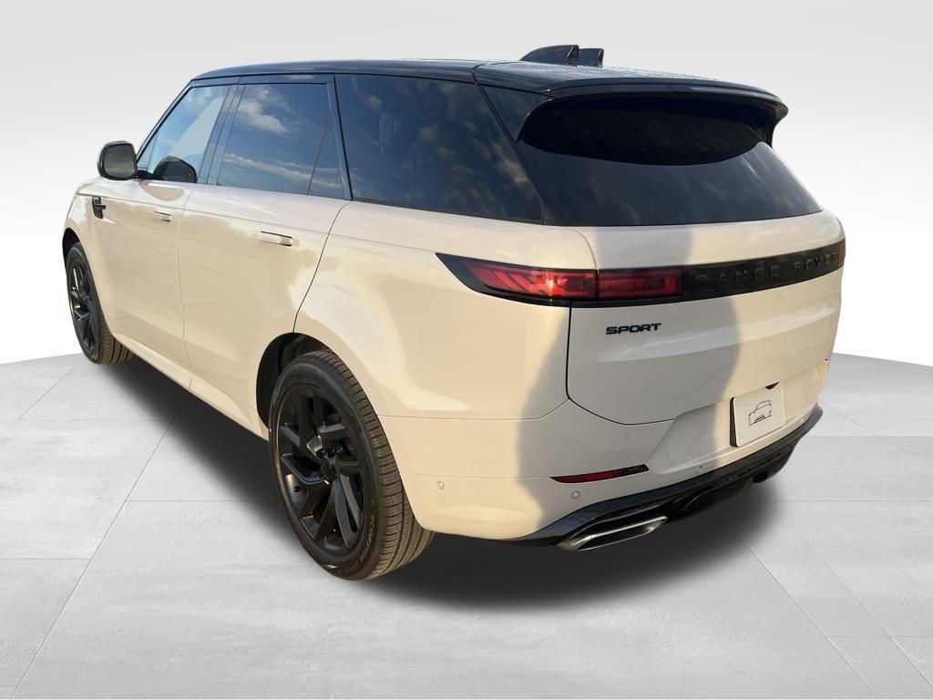 new 2026 Land Rover Range Rover Sport car, priced at $105,295