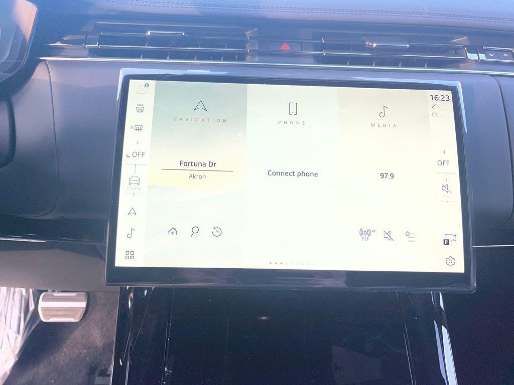 new 2026 Land Rover Range Rover Sport car, priced at $105,295