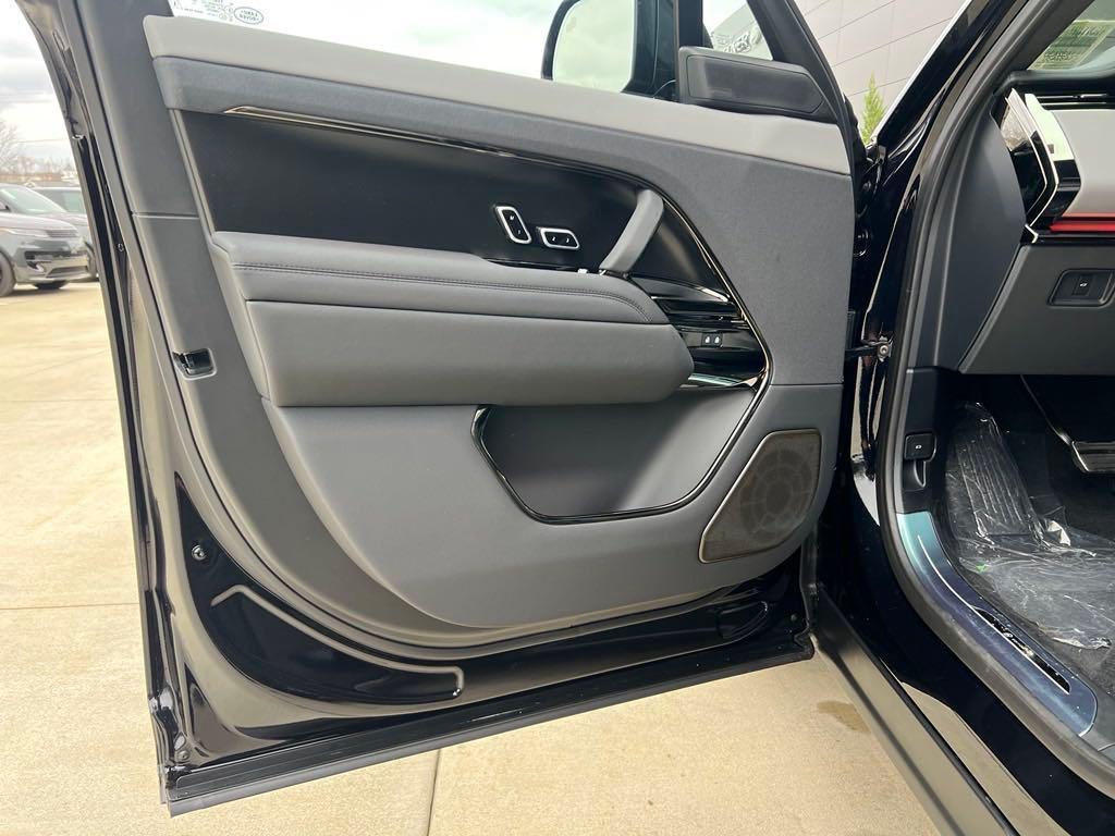 new 2025 Land Rover Range Rover Sport car, priced at $182,725