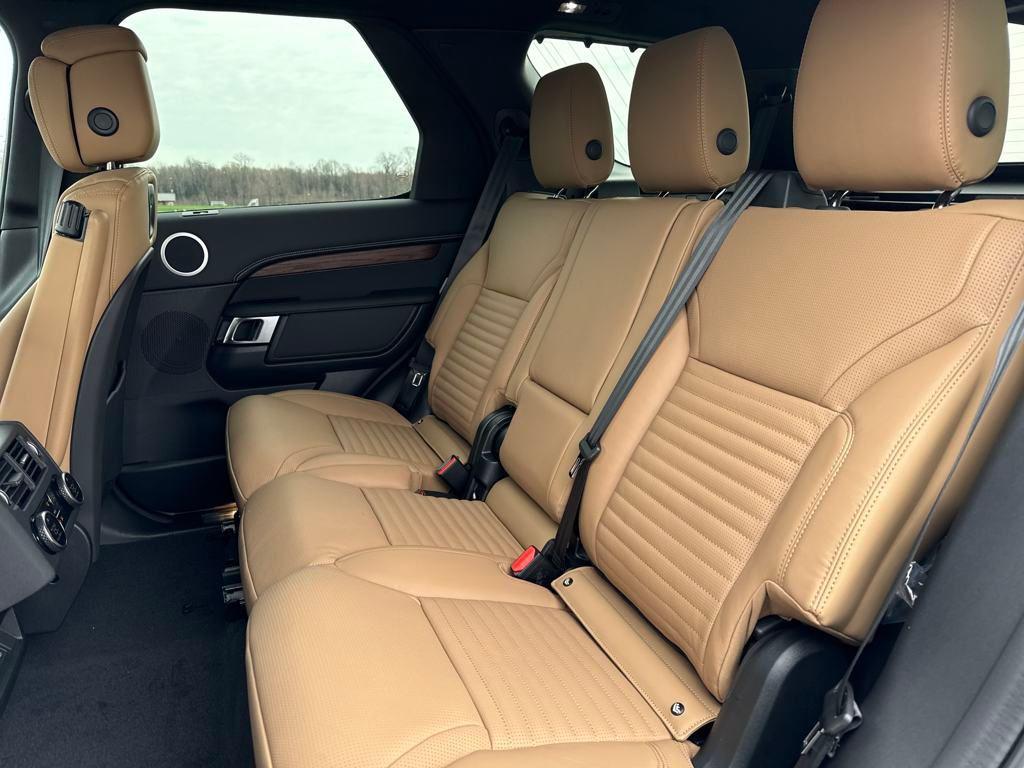 new 2025 Land Rover Discovery car, priced at $73,168