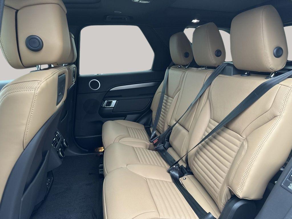 new 2024 Land Rover Discovery car, priced at $56,458