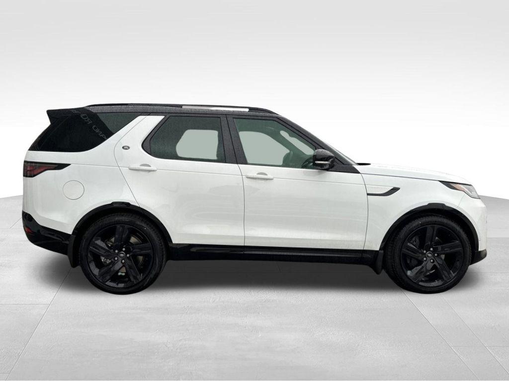 new 2024 Land Rover Discovery car, priced at $56,458