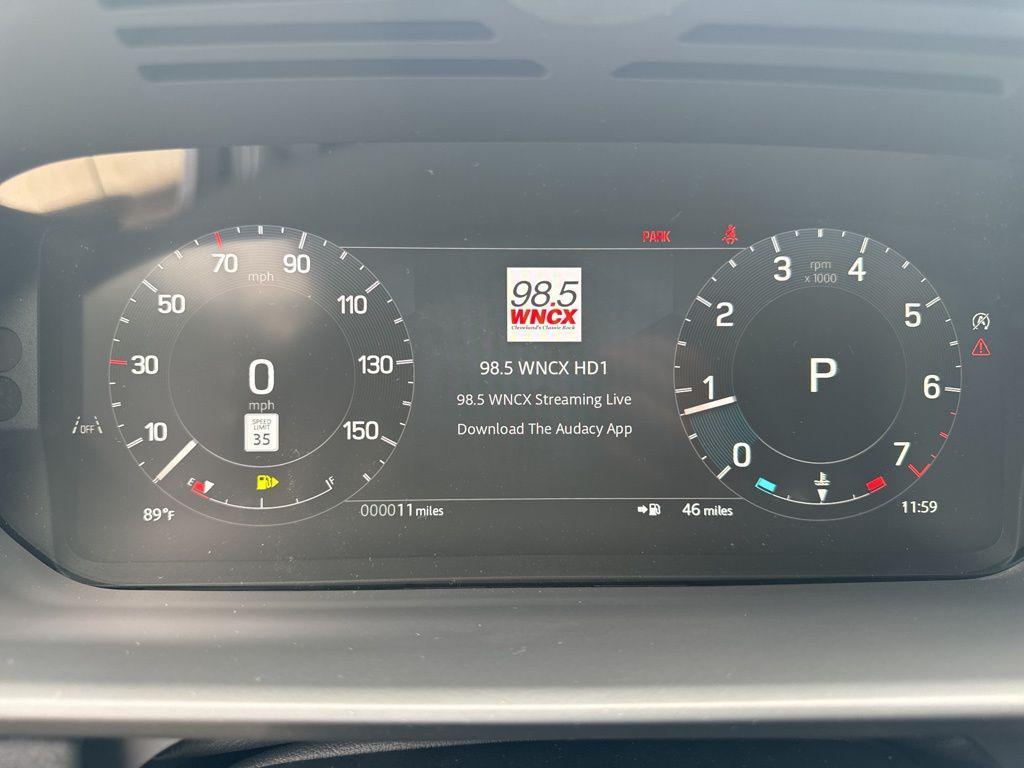 new 2024 Land Rover Discovery car, priced at $55,558