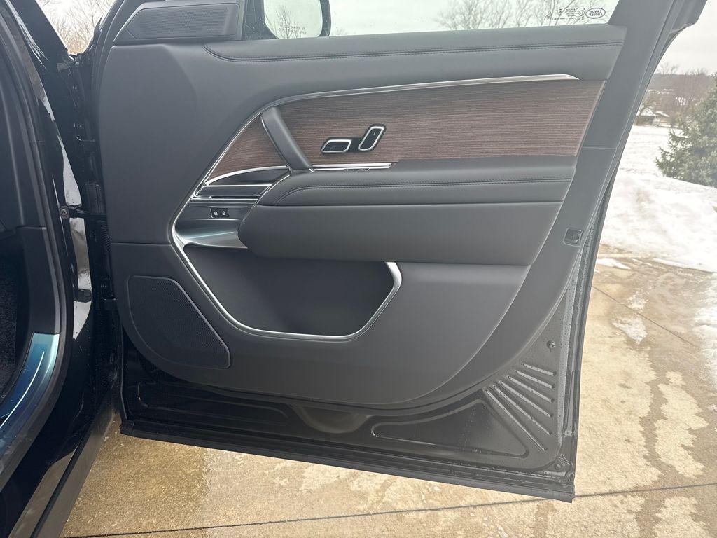 new 2026 Land Rover Range Rover car, priced at $154,555