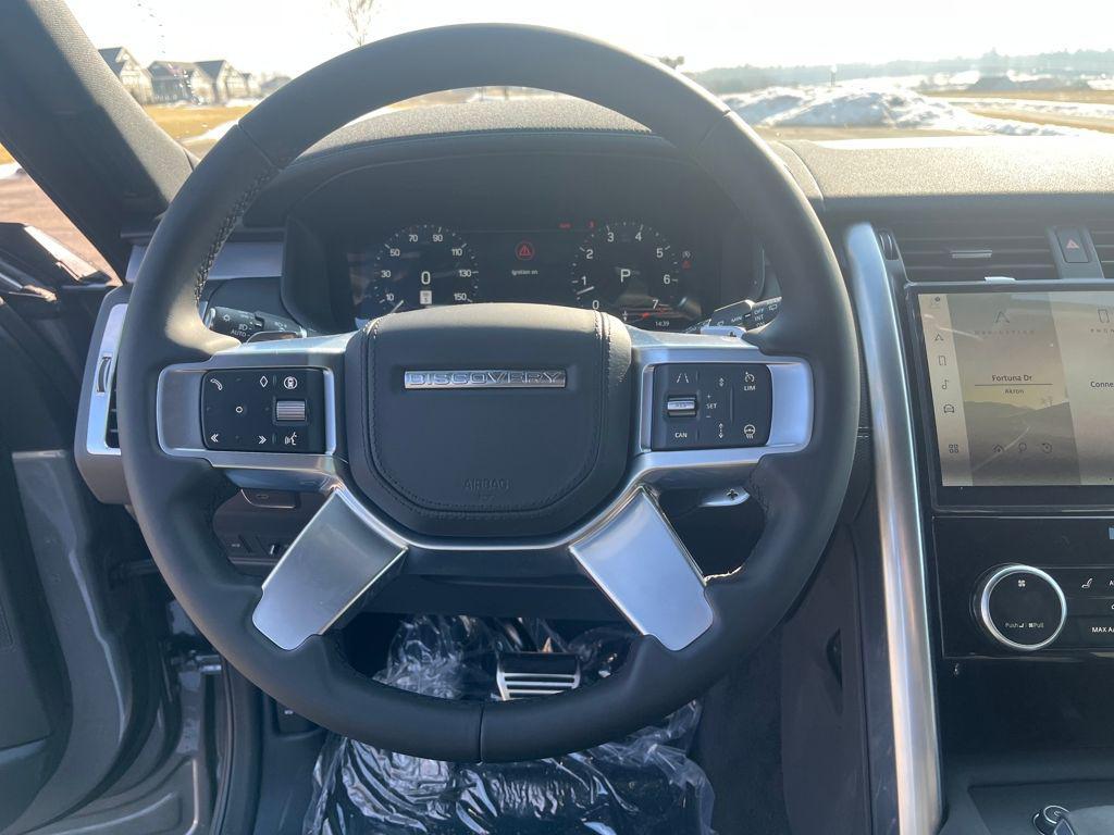 new 2026 Land Rover Discovery car, priced at $79,326