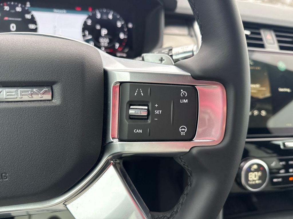 used 2021 Land Rover Discovery car, priced at $19,125