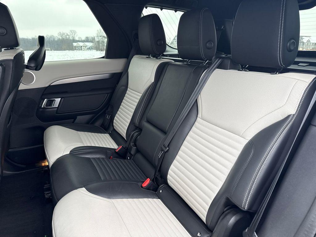 used 2021 Land Rover Discovery car, priced at $19,125