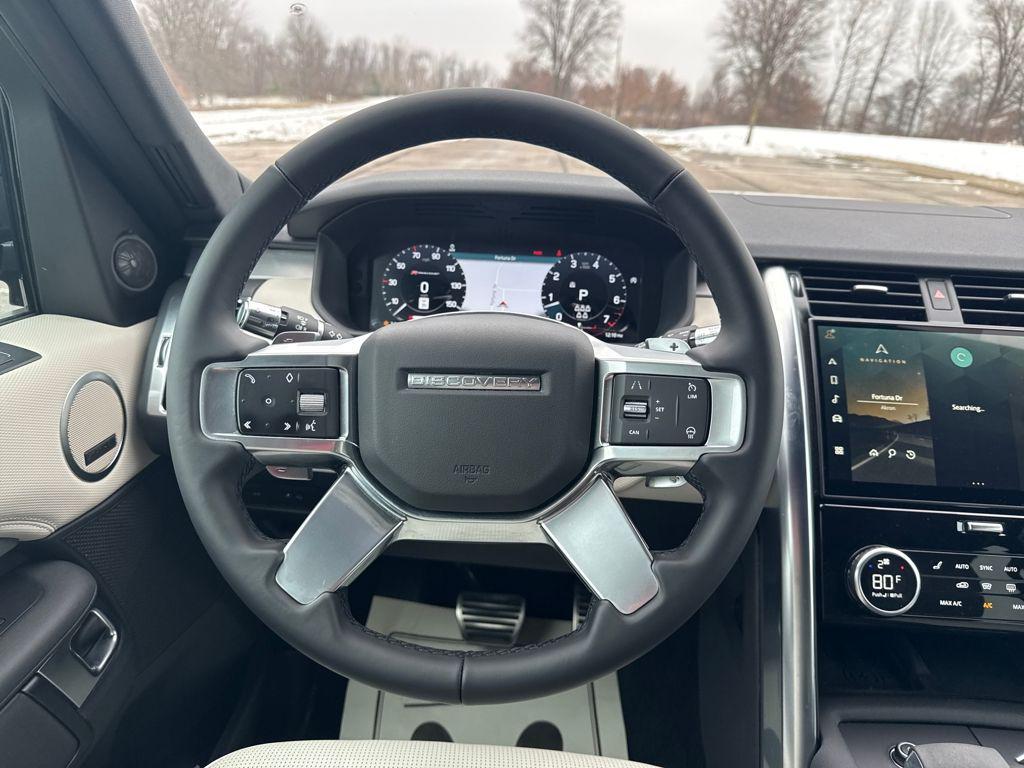 used 2021 Land Rover Discovery car, priced at $19,125