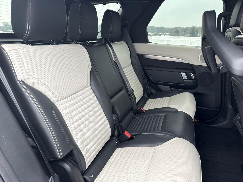 used 2021 Land Rover Discovery car, priced at $19,125