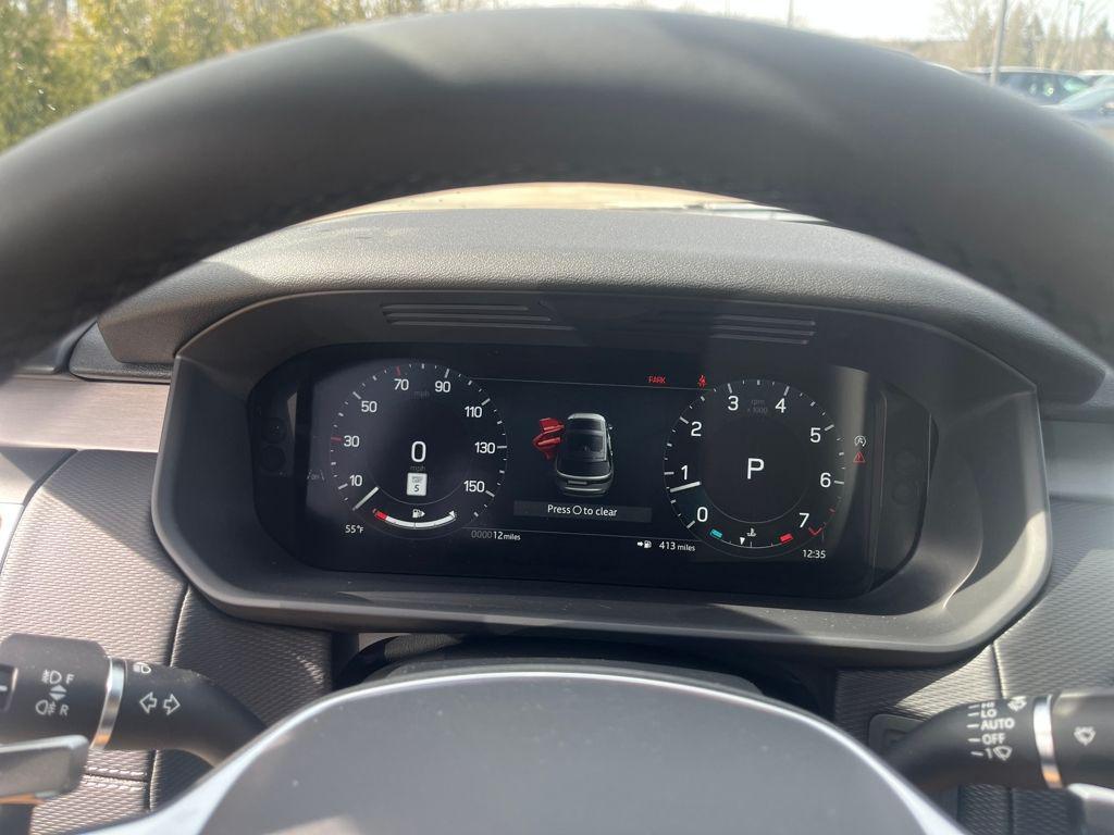 new 2026 Land Rover Discovery car, priced at $72,981