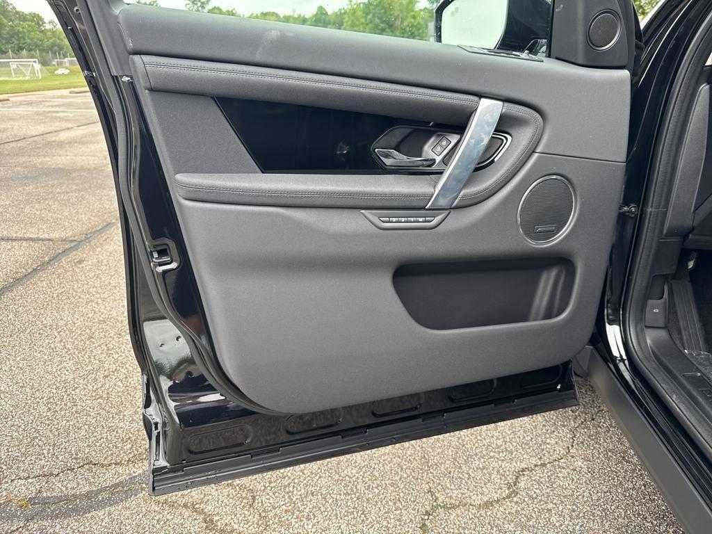 new 2025 Land Rover Discovery Sport car, priced at $53,318