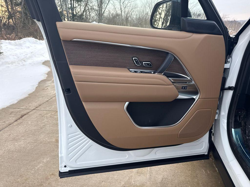 new 2026 Land Rover Range Rover car, priced at $138,205