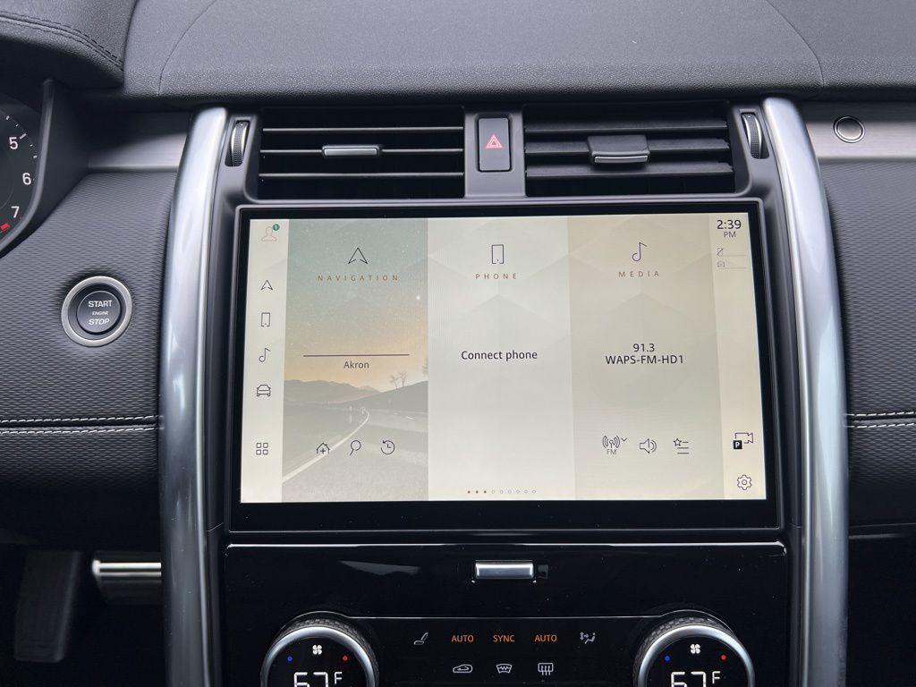 new 2024 Land Rover Discovery car, priced at $73,668